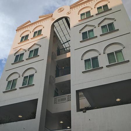 1001 Nights Boutique Inn 카가얀드오로 외부 사진